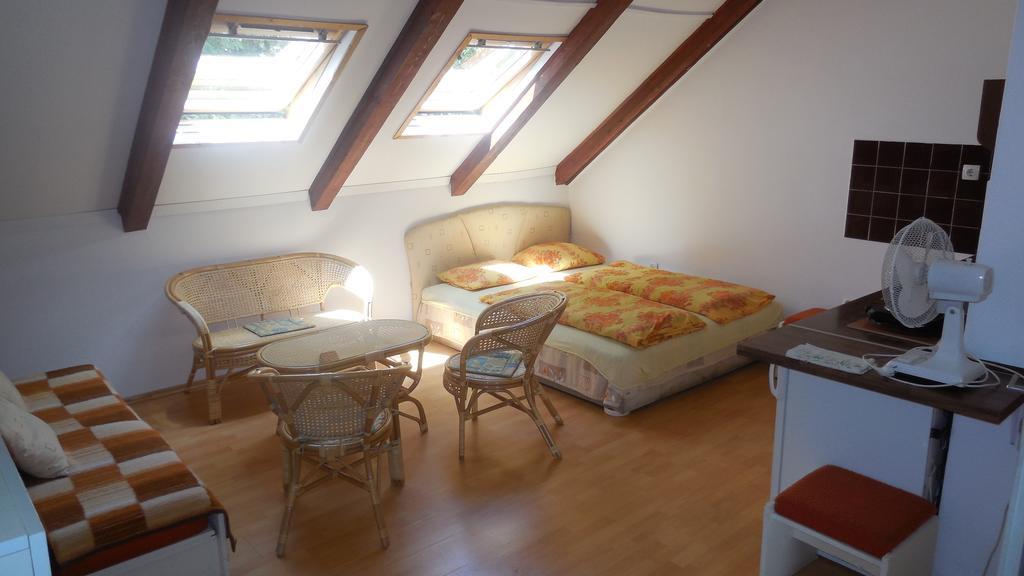 Vadasztanya Apartmanhazak Siófok Exteriör bild