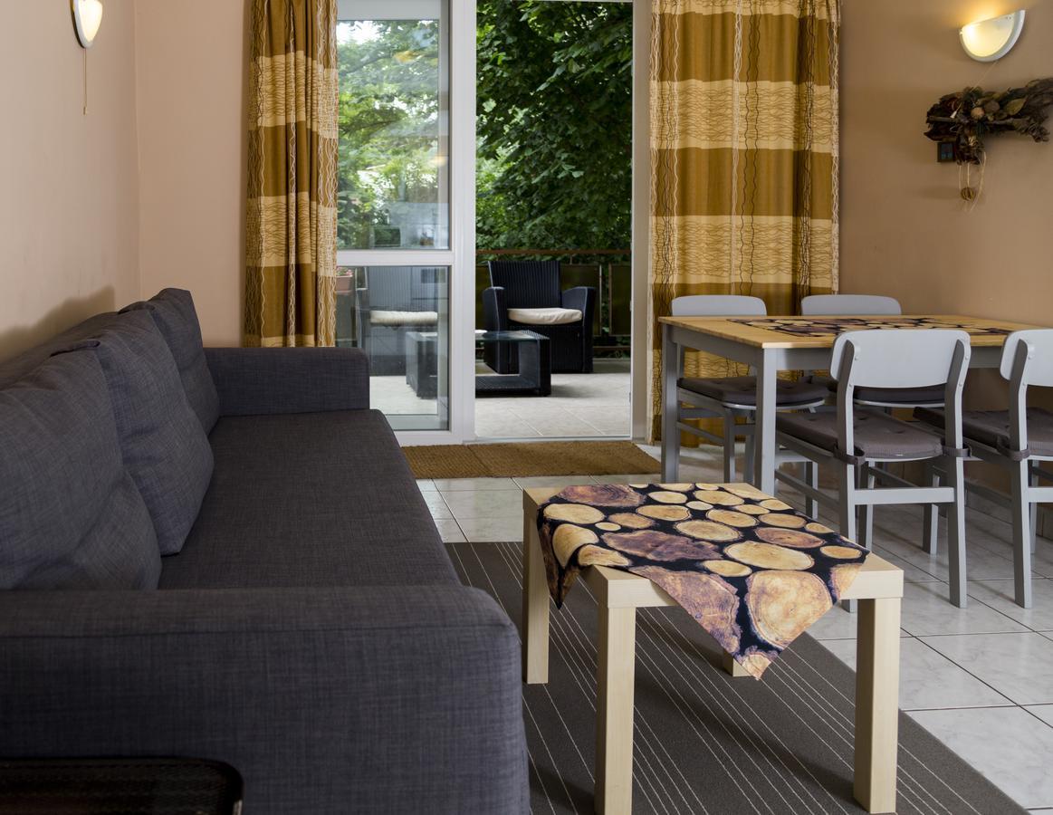 Vadasztanya Apartmanhazak Siófok Exteriör bild